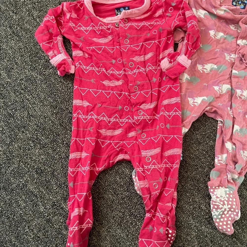 KicKee Set of Baby bamboo footsies in Pink and Blue horses western country